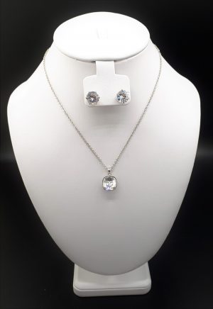 Crystal Radiant Necklet