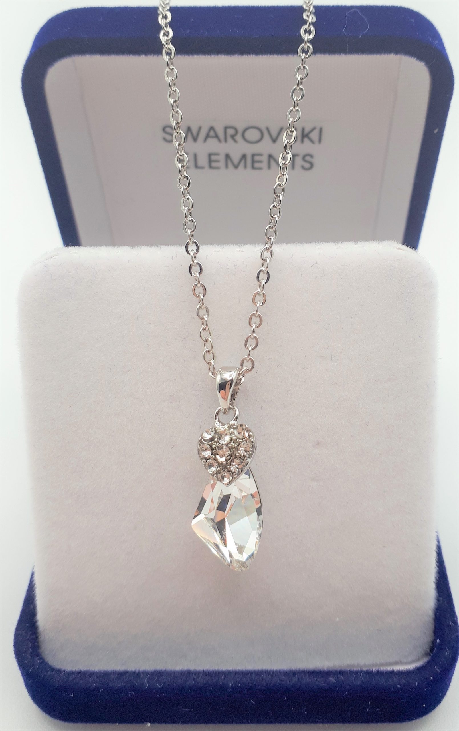 Crystal Heart Duchess Necklet - Image 2