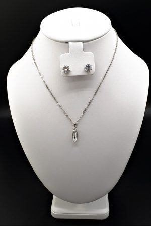 Crystal Elongated Oval Necklet