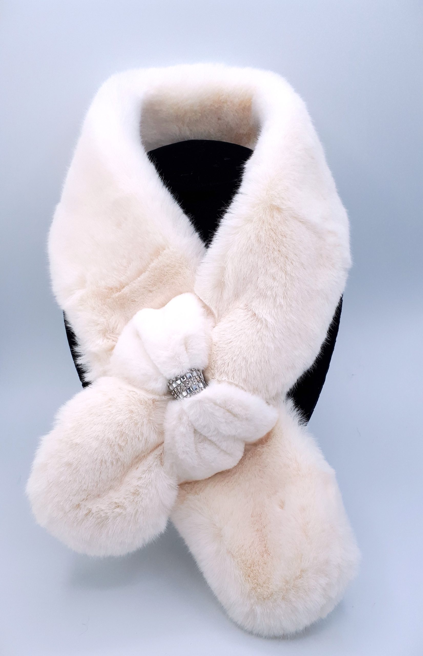 Glitter Mitten Ivory - Image 2